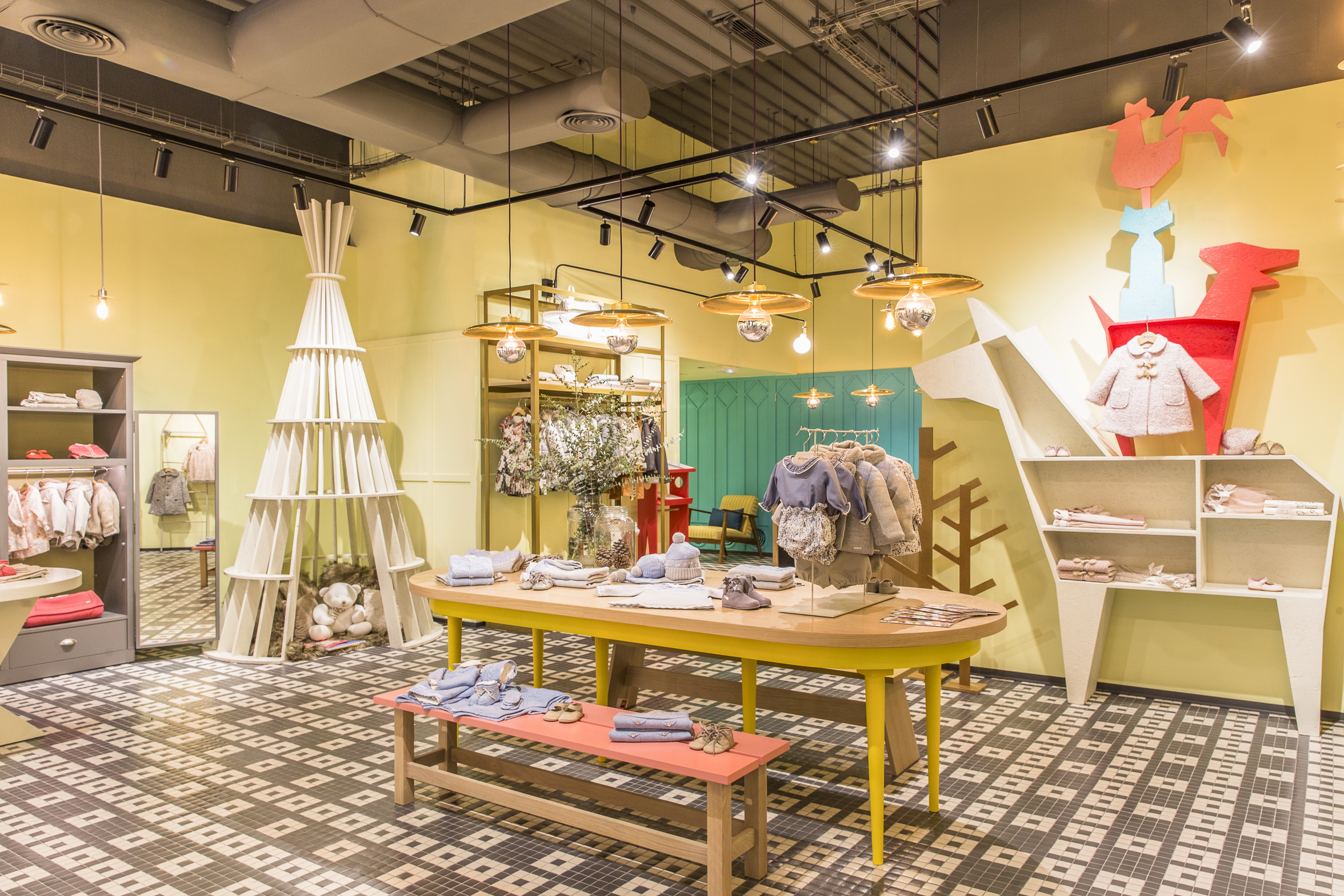 La firma de moda infantil Pili Carrera abre en Bogotá su primera tienda en Colombia
