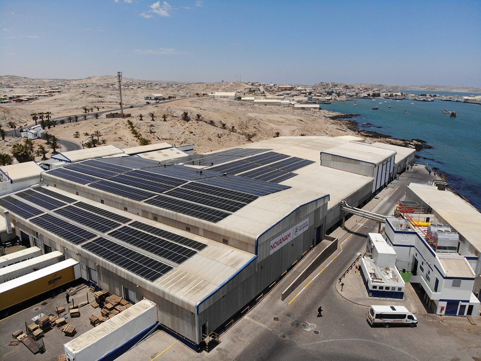 Grupo Nueva Pescanova instala siete plantas fotovoltaicas en sus centros de España y Namibia
