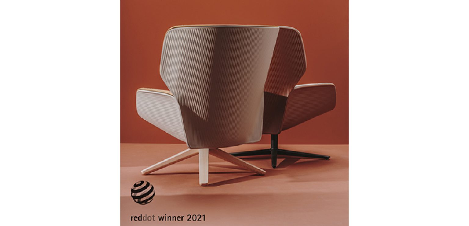 Andreu World recibe un premio Red Dot Design 2021 por Nuez Lounge Bio®
