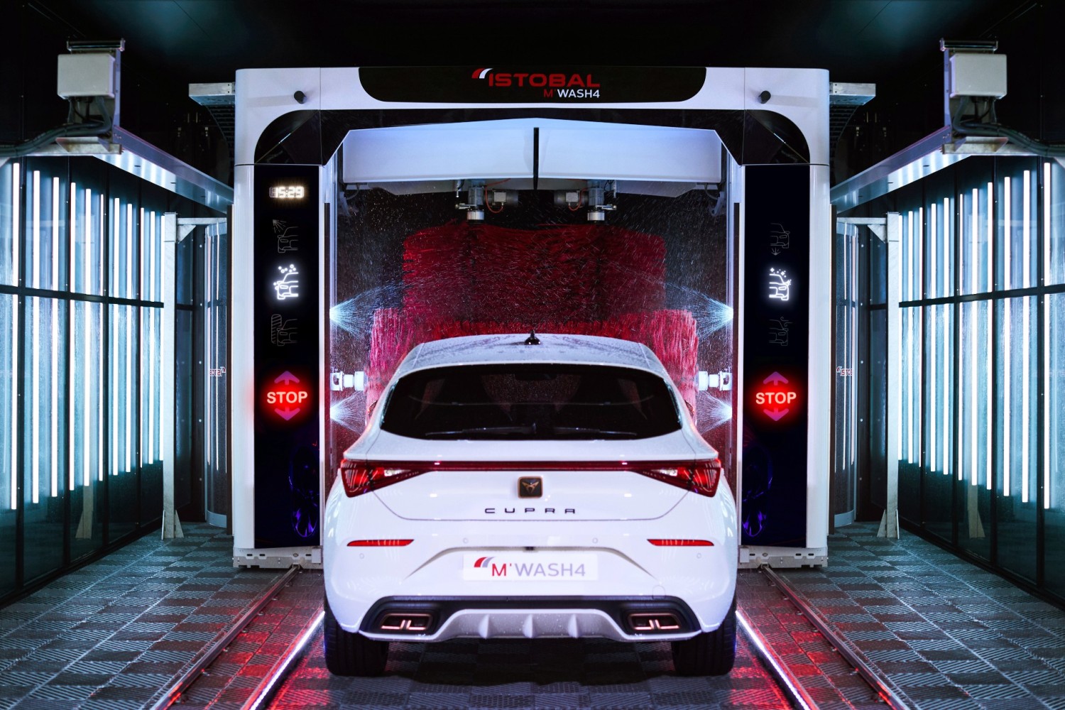 ISTOBAL presenta su puente de lavado más tecnológico, eficiente e innovador