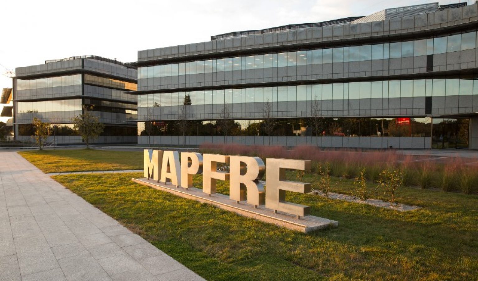 MAPFRE celebra el 50 aniversario de su primera inversión en el exterior