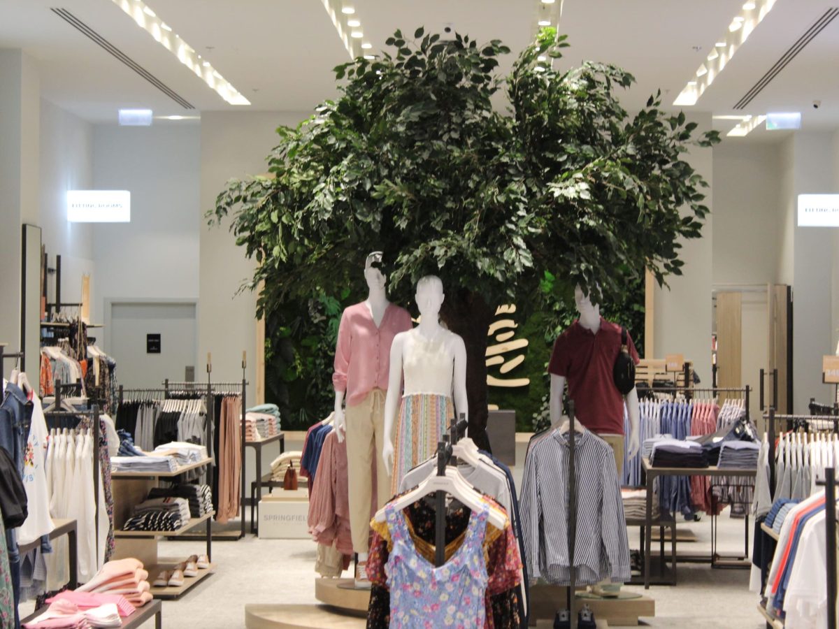 Springfield inaugura nueva tienda en Dubái y refuerza su presencia en Medio Oriente