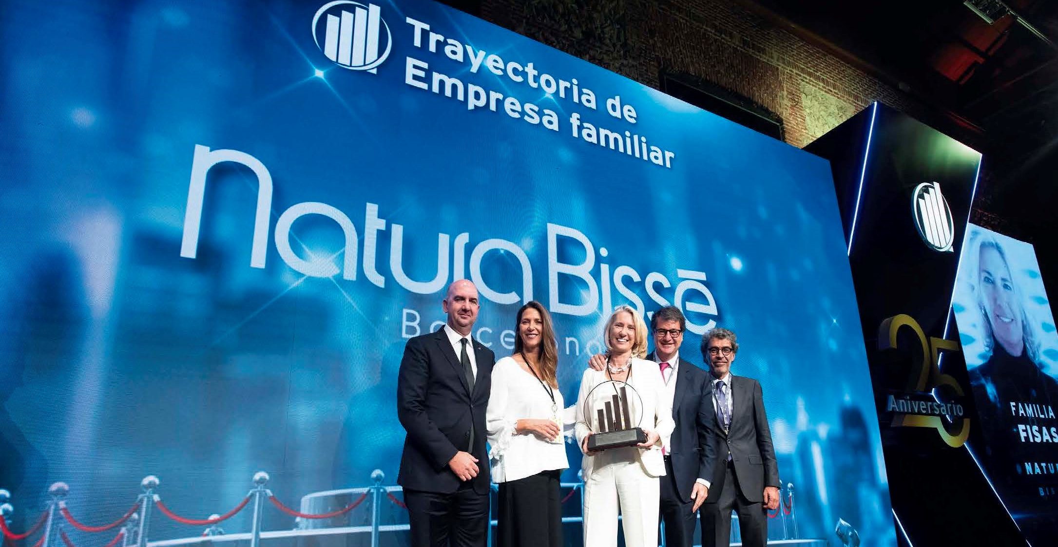 Natura Bissé es premiada por su trayectoria familiar