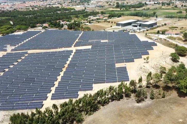 Iberdrola inicia la construcción del complejo fotovoltaico Montechoro en Portugal