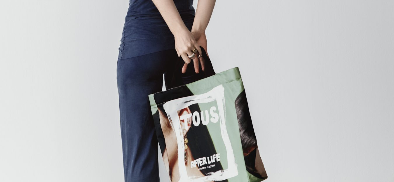 TOUS Afterlife, el primer proyecto de diseño circular de TOUS que transforma elementos de campañas en bolsos