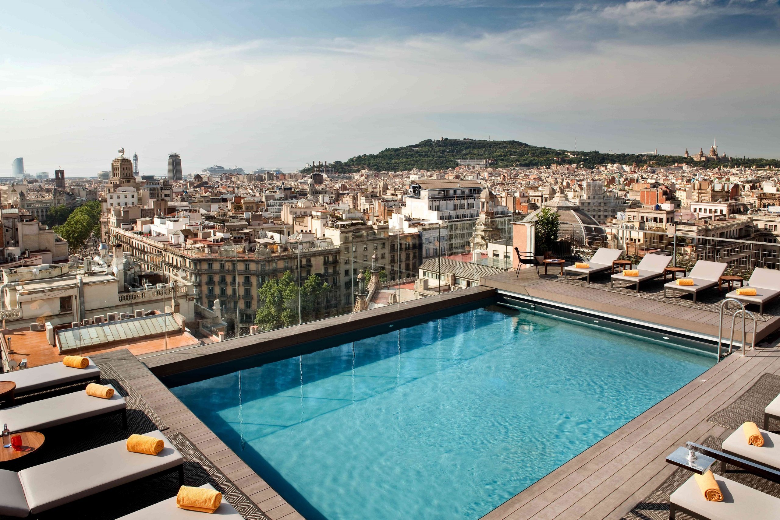 El NH Collection Barcelona Gran Hotel Calderón, premiado en los Condé Nast Traveler Readers’ Choice Awards 2023