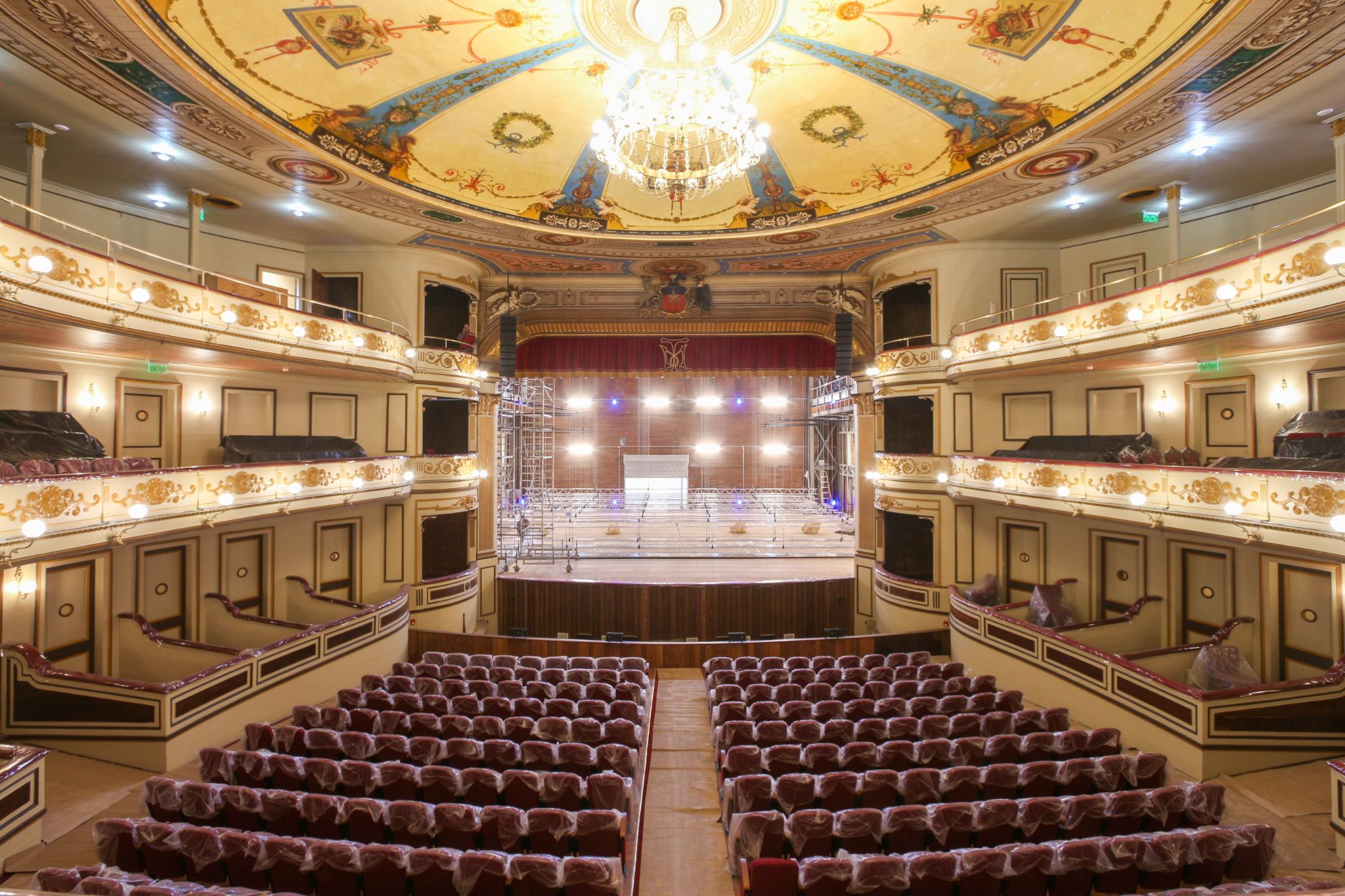 Kalam restaura y rehabilita el Teatro Municipal de Iquique, en Chile